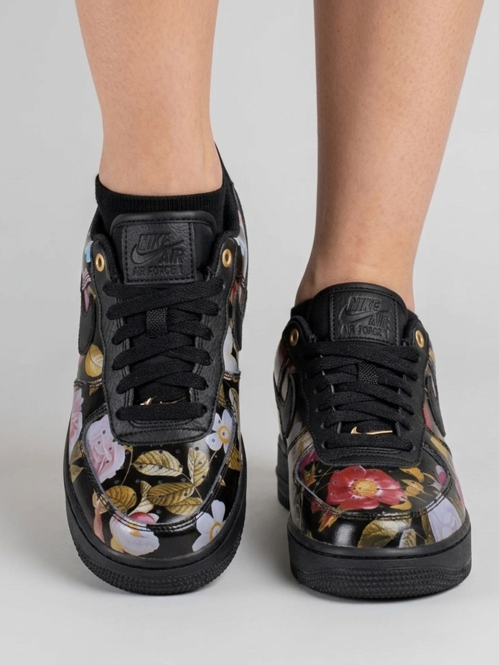 Nike
Air Force 1 Low Black Floral Like New